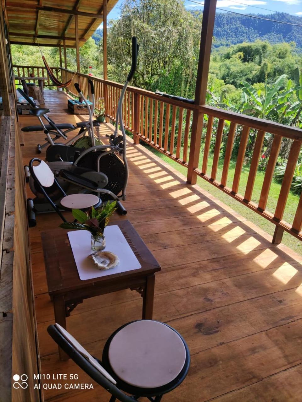 The Temple I, Mindo Hotel Bagian luar foto