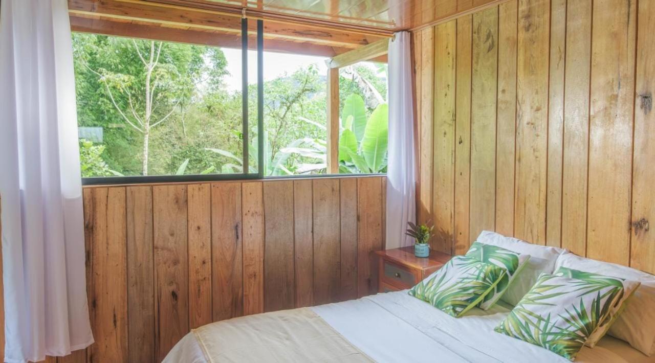 The Temple I, Mindo Hotel Bagian luar foto